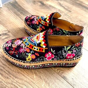 Johnny Was Floral Espadrille Slip-On Shoes – Size 6.5